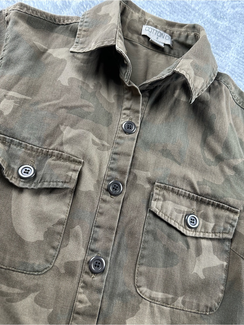 Cotton On Camo Utility Button Up Shirt Jacket S Roll Tab Sleeves Distressed - Picture 5 of 8